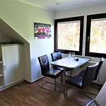 Apartamento Neubrandenburg-wasser,natur,zentrum,ladestation Fuer E-autos *