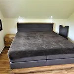 Apartamento Neubrandenburg-wasser,natur,zentrum,ladestation Fuer E-autos