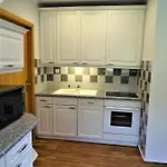 Apartamento Neubrandenburg-wasser,natur,zentrum,ladestation Fuer E-autos *