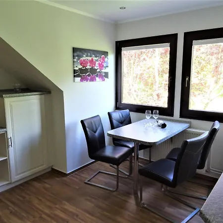 Apartamento Neubrandenburg-wasser,natur,zentrum,ladestation Fuer E-autos *