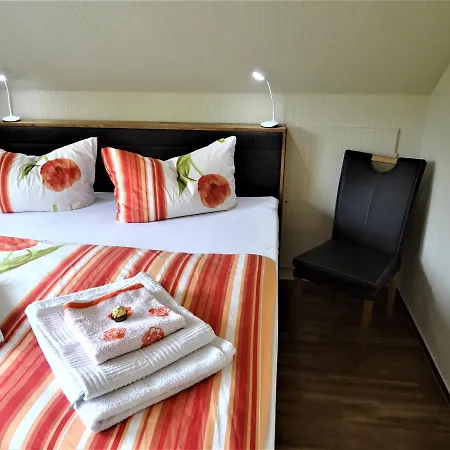 Apartamento Neubrandenburg-wasser,natur,zentrum,ladestation Fuer E-autos *