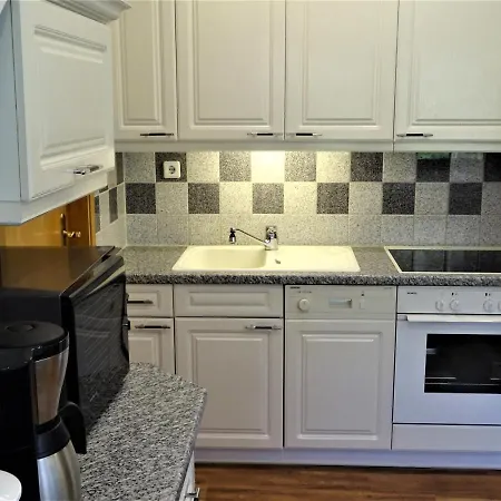 Apartamento Neubrandenburg-wasser,natur,zentrum,ladestation Fuer E-autos Neubrandenburg