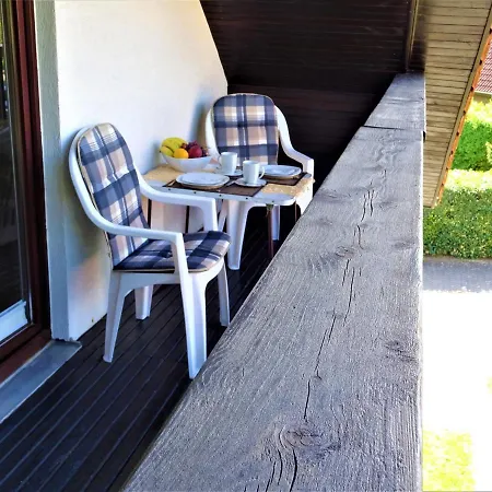 Apartamento Neubrandenburg-wasser,natur,zentrum,ladestation Fuer E-autos *