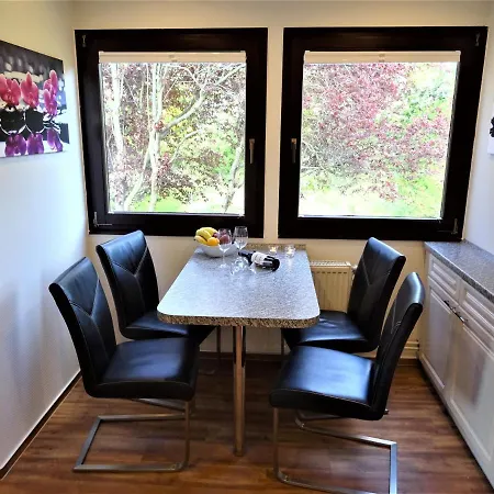 Neubrandenburg-wasser,natur,zentrum,ladestation Fuer E-autos アパート