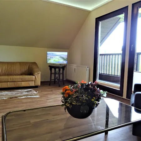 Neubrandenburg-wasser,natur,zentrum,ladestation Fuer E-autos アパート