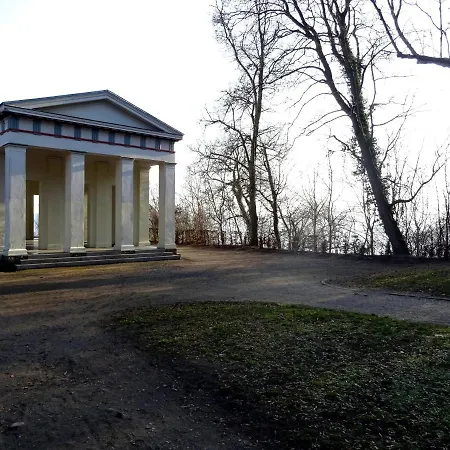 Neubrandenburg-wasser,natur,zentrum,ladestation Fuer E-autos ノイブランデンブルク