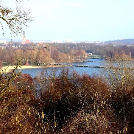 Neubrandenburg-wasser,natur,zentrum,ladestation Fuer E-autos * ノイブランデンブルク